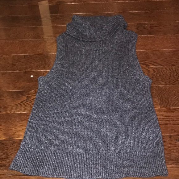 Abercrombie & Fitch Sweaters - Abercrombie and Fitch Sleeveless Sweater